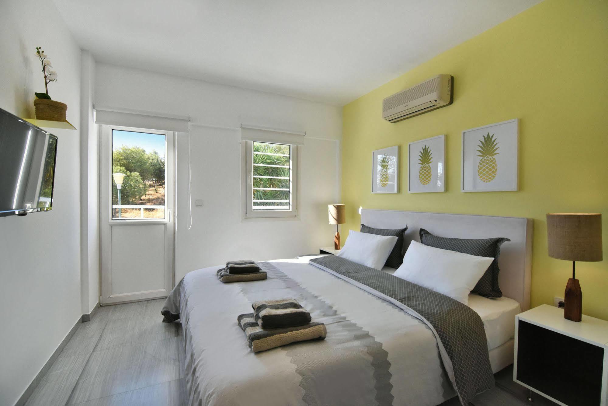Coconut Villa Alimos Екстериор снимка