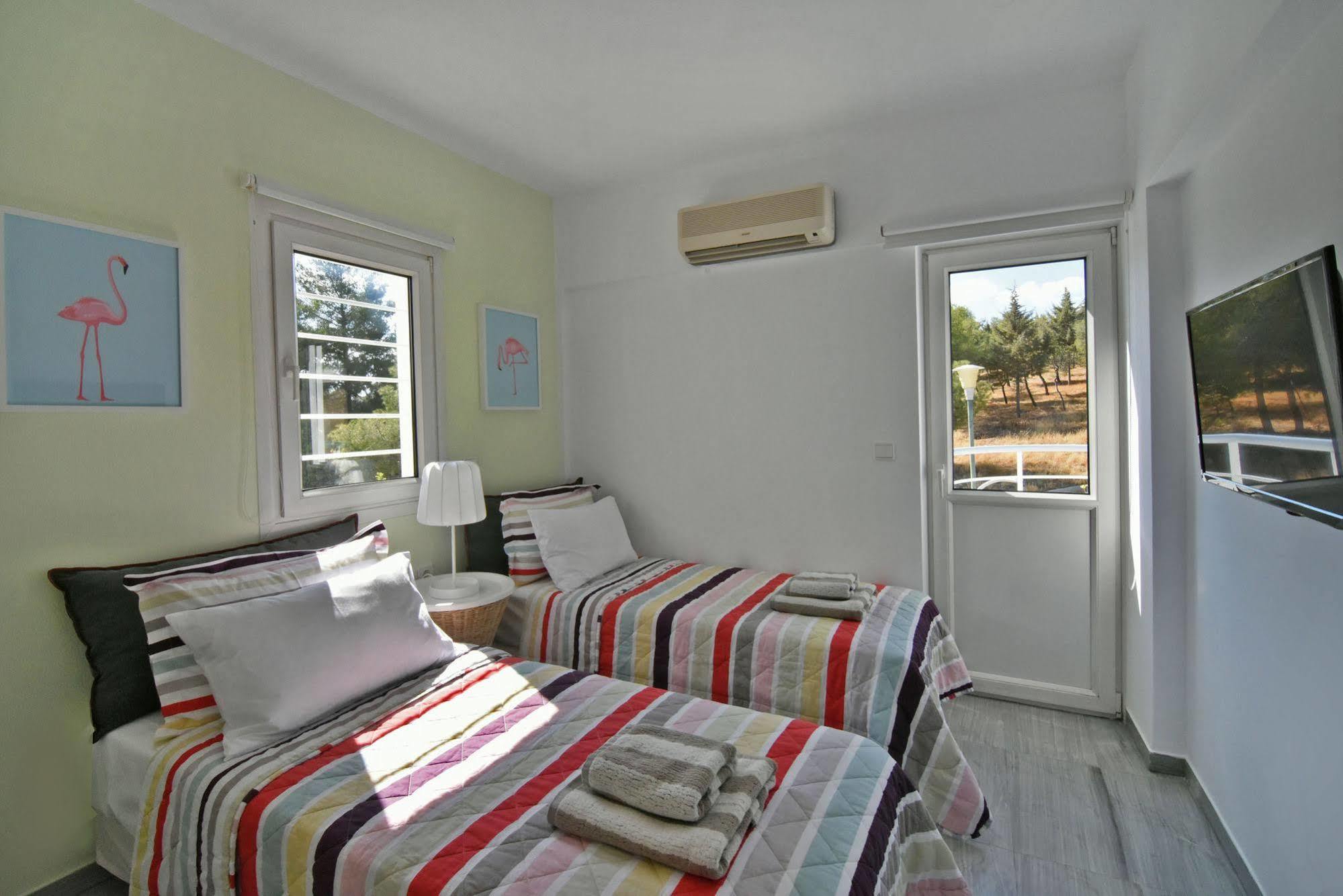 Coconut Villa Alimos Екстериор снимка