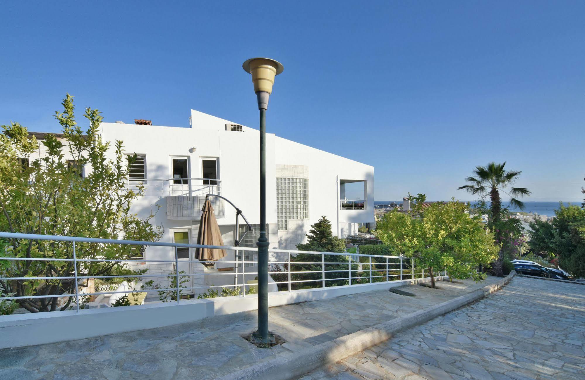 Coconut Villa Alimos Екстериор снимка